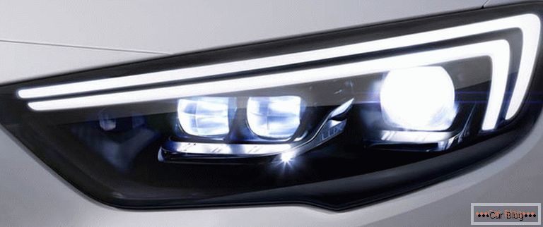 Opel Insignia prednja svjetla