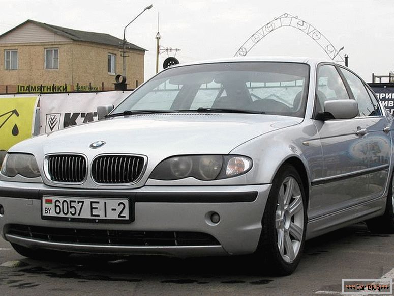 BMW 3 tijelo E46 koristilo je fotografije automobila
