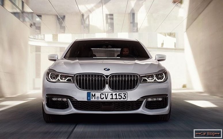 BMW 7 novi