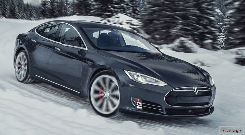 Devedeset tisuća Tesla modela S odgovara proizvođaču