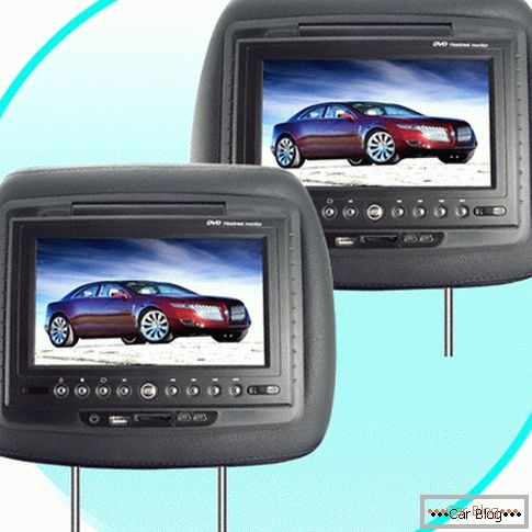 Kako kupiti DVD sustav s dva monitora za auto ili minivan.