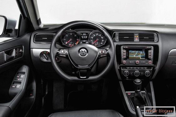 Auto salon Volkswagen Jetta сочетает в себе простор и комфортабельность