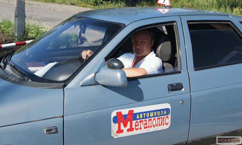 Škola vožnje«megalopolis» в Новосибирске
