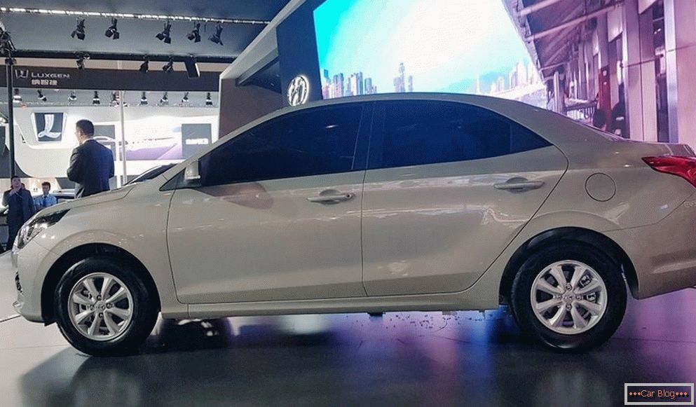 На автовыставке в Чунцине продемонстрировали самый дешевый Hyundai kraljica