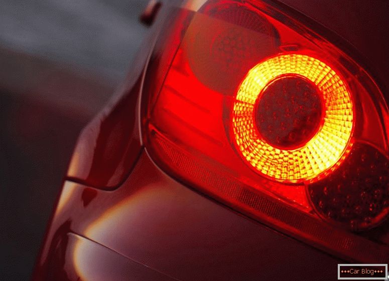 Peugeot 307 prednja svjetla