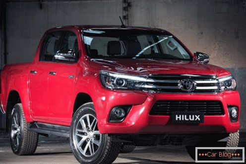 Подержанные Toyota Hilux практически не теряют в цене