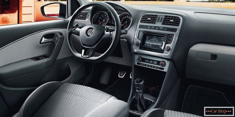 Ažurirano Salon Volkswagen Polo Sedan 2017