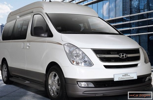 Diesel minibus iz Koreje Hyundai Grand može biti zamjena za minibuse