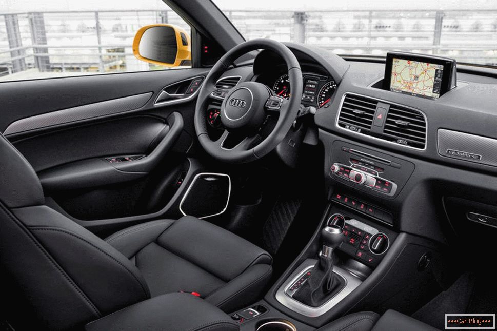 Interijer interijera Audi Q3