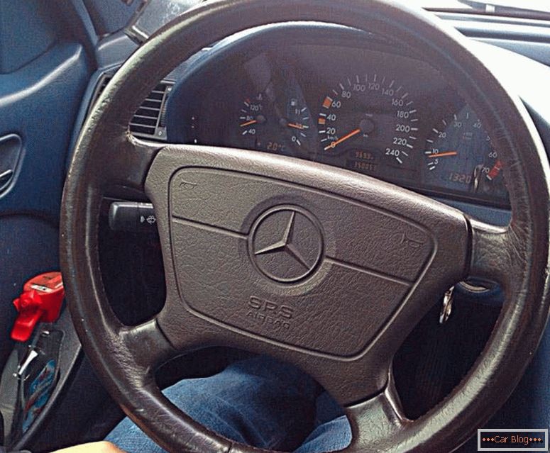 Volan Mercedes-Benz W140