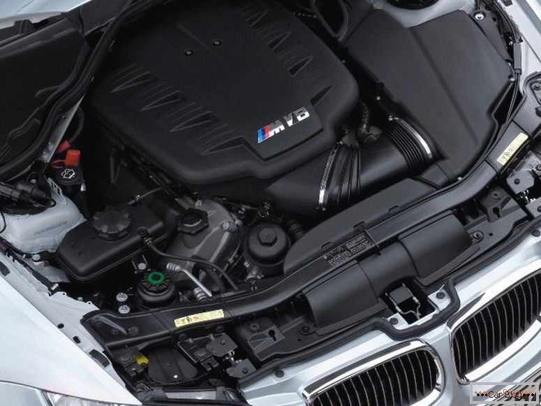 BMW 3 E90 motor automobila s kilometražom