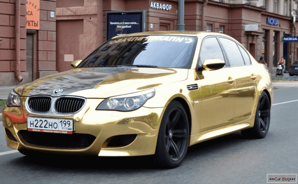 Zlatni sport BMW serije 5